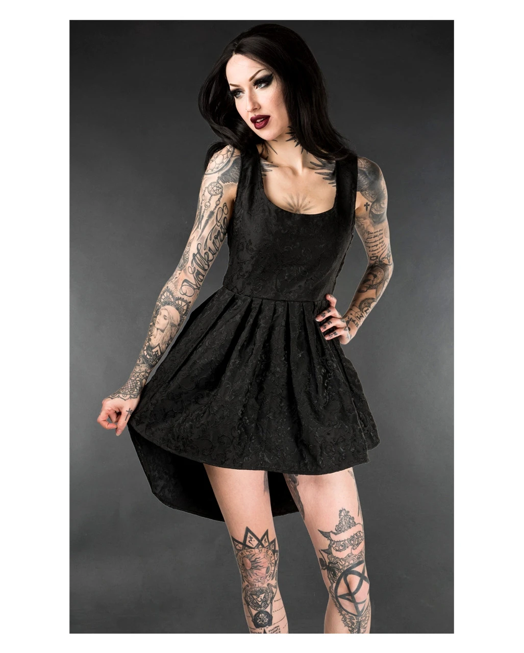 Kurzes Brokatkleid Onyx Schwarz 3 Kurzes Brokatkleid Onyx Schwarz