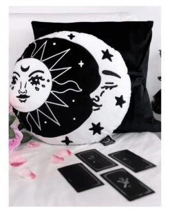 Celestial Deko Kissen KILLSTAR -Halloween Kostüme Rabatte killstar celestial deko kissen gothic wicca und pegan merchandise und wohnaccessoires killstar celestial cushion 50762