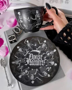 Danse Macabre Teetasse & Unterteller KILLSTAR -Halloween Kostüme Rabatte killstar danse macabre teetasse und unterteller killstar teeset killstar kitchenware killstar tableware gothic teeset gothic tableware 54808