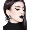 Tödliche Spinnen Ohrringe KILLSTAR -Halloween Kostüme Rabatte killstar deadly spider hoop ohrringe killstar deadly spider hoop earrings gothic schmuck 51895 01