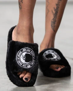 Starchild Plüsch Pantoffeln KILLSTAR