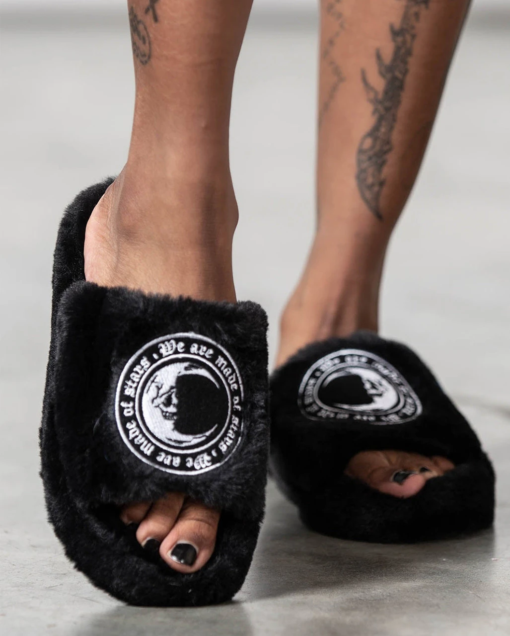 Starchild Plüsch Pantoffeln KILLSTAR 3 Starchild Plüsch Pantoffeln KILLSTAR