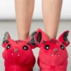 Vampir Hausschuhe KILLSTAR -Halloween Kostüme Rabatte killstar vampir pluesch hausschuhe killstar slippers gothic hausschuhe gothic accessoires gothic homewear killstar vampir slippers 53076 3